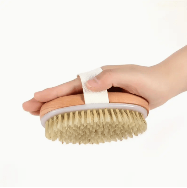 BODY SCRUB BRUSH - LĀ SOL COLLECTIVE reef - friendly zinc - based clean beauty